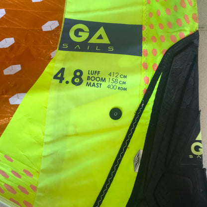 Gaastra Pure 4.8 2019 - detalle ventana GA Sails y logo